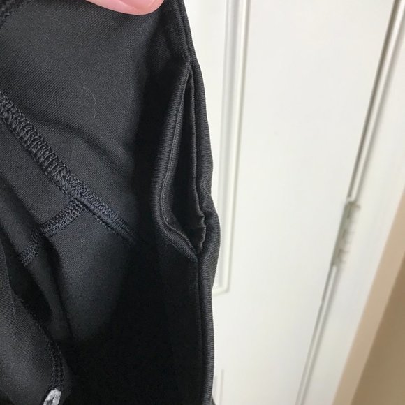 Patagonia Women's Leggings Pants Black ~ Size S - Picture 6 of 6